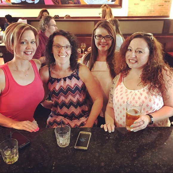 Jenn 💕 Posh Ambassador 💕 Smith - Picture 6 of 8